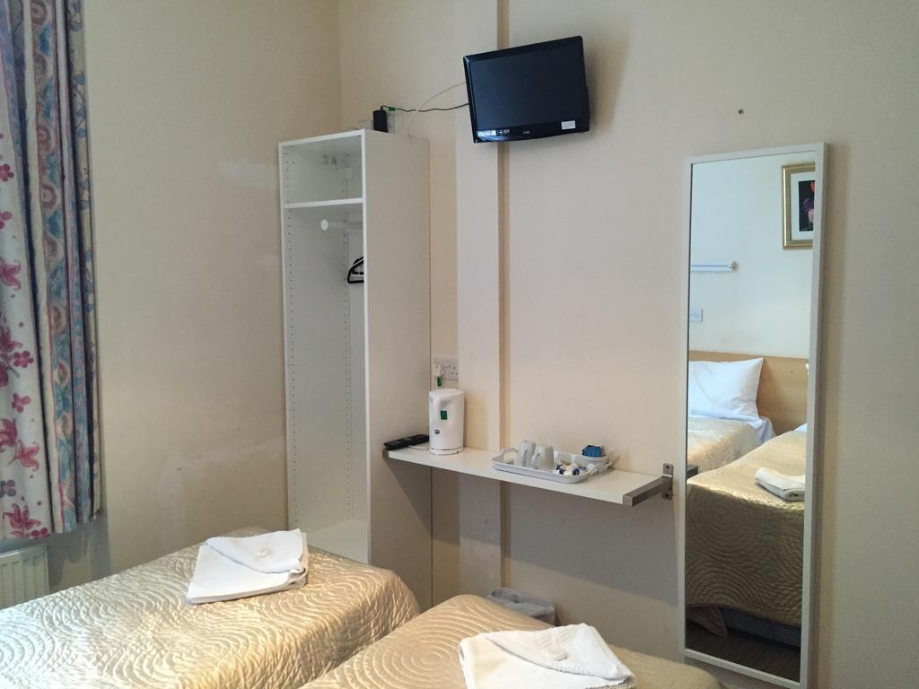 Romanos Hotel ロンドン 部屋 写真